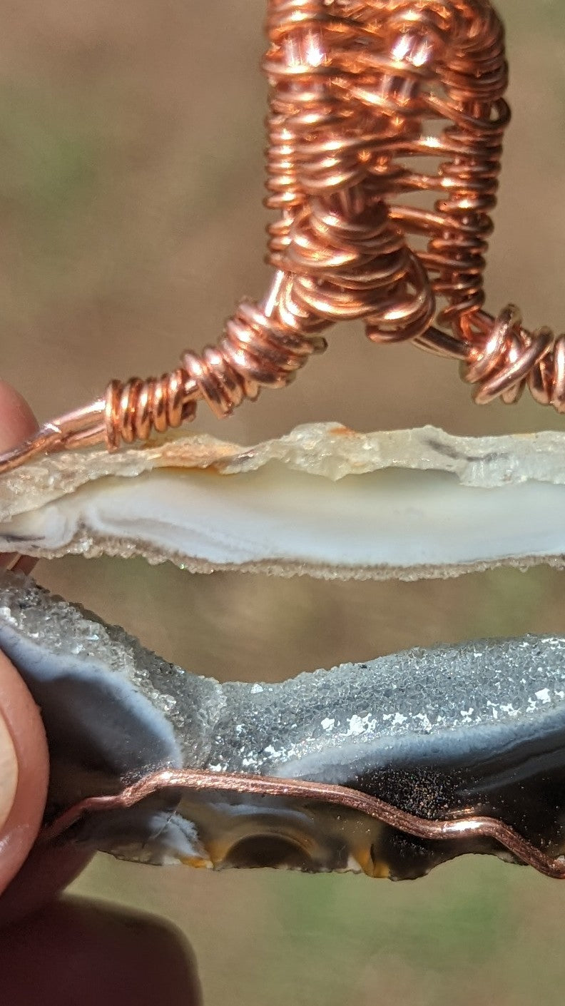 Ocho Geode pendant