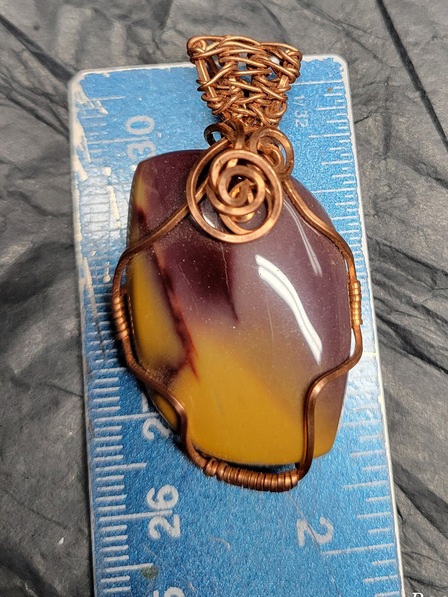 Mookalite swirl pendant
